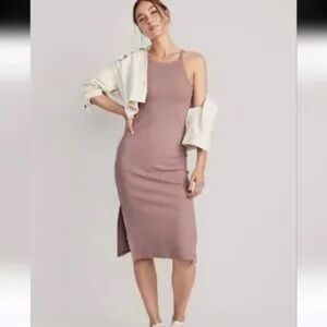 Elegant Mauve Sleeveless Dress ribbed midi